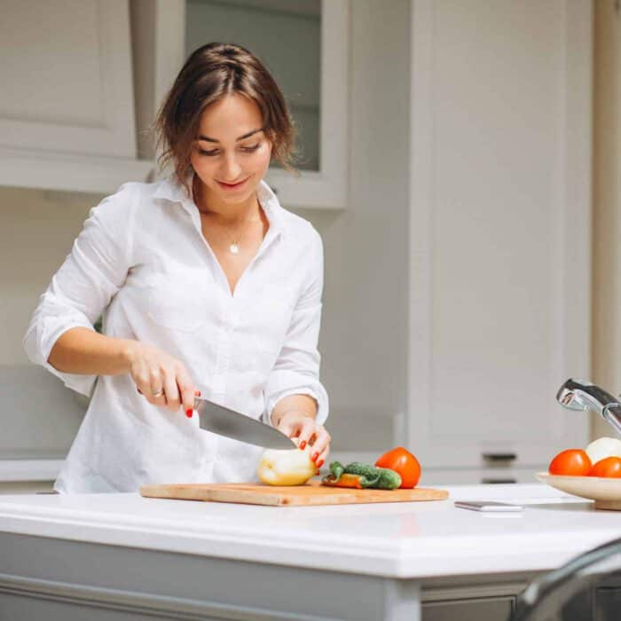 Why currently ready to eat meal in laminate pouch is more popular?