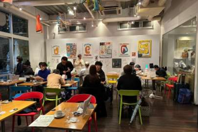 カフェに飾られたアート作品