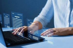 自治体の窓口DXとは？現場課題を解決するデジタル化と改善のポイント