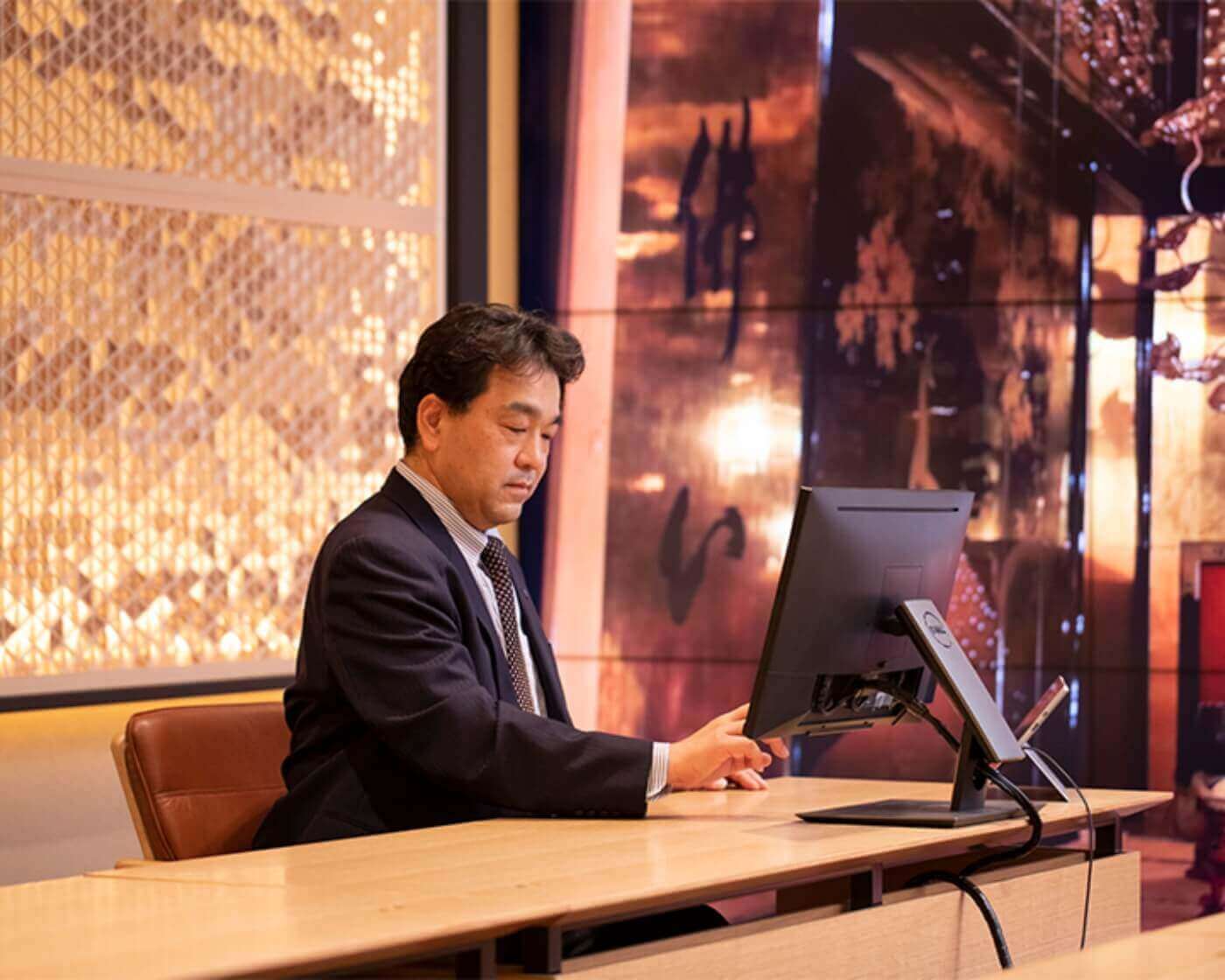 クリエイティブディレクター高橋 隼人