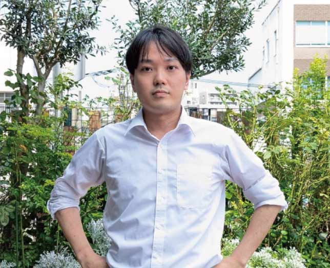 インタビューに応じた男性社員