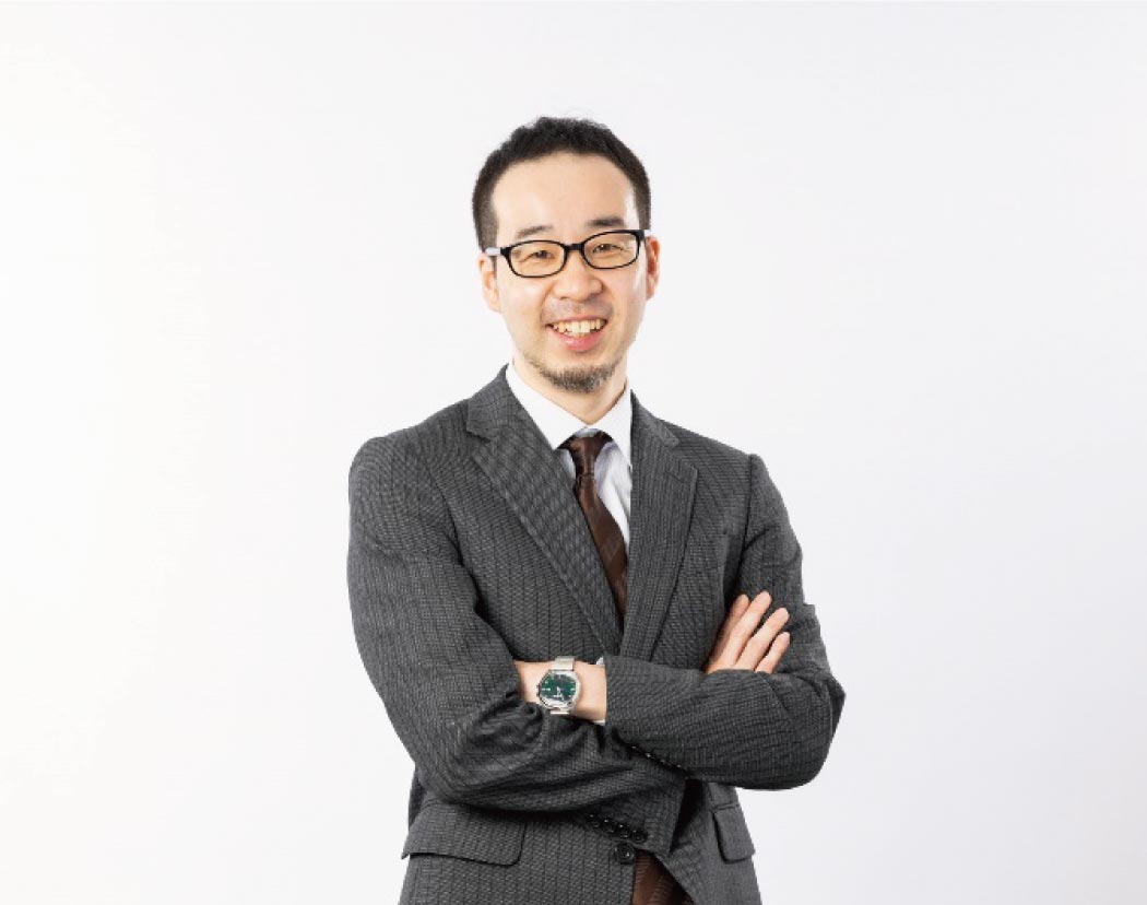 インタビューに応じた男性社員