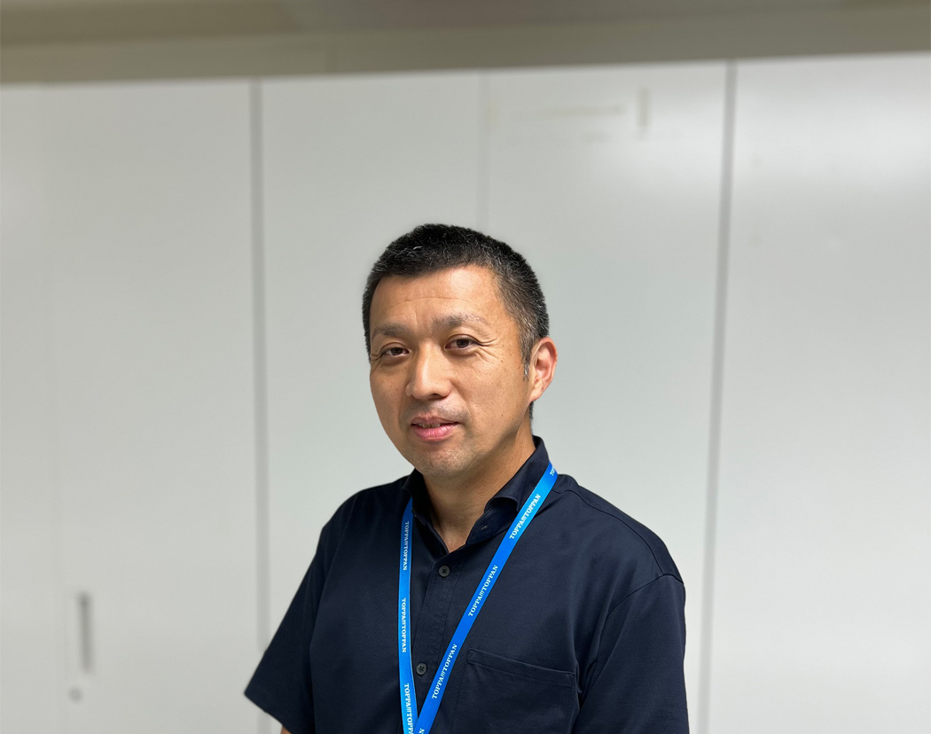 インタビューに応じた男性社員
